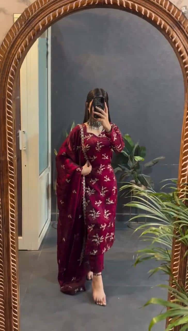 Women's designer Crunchy Silk thread and handwork kurta sets