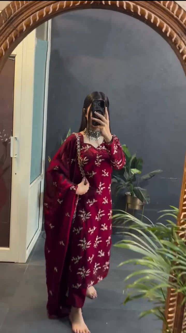 Women's designer Crunchy Silk thread and handwork kurta sets