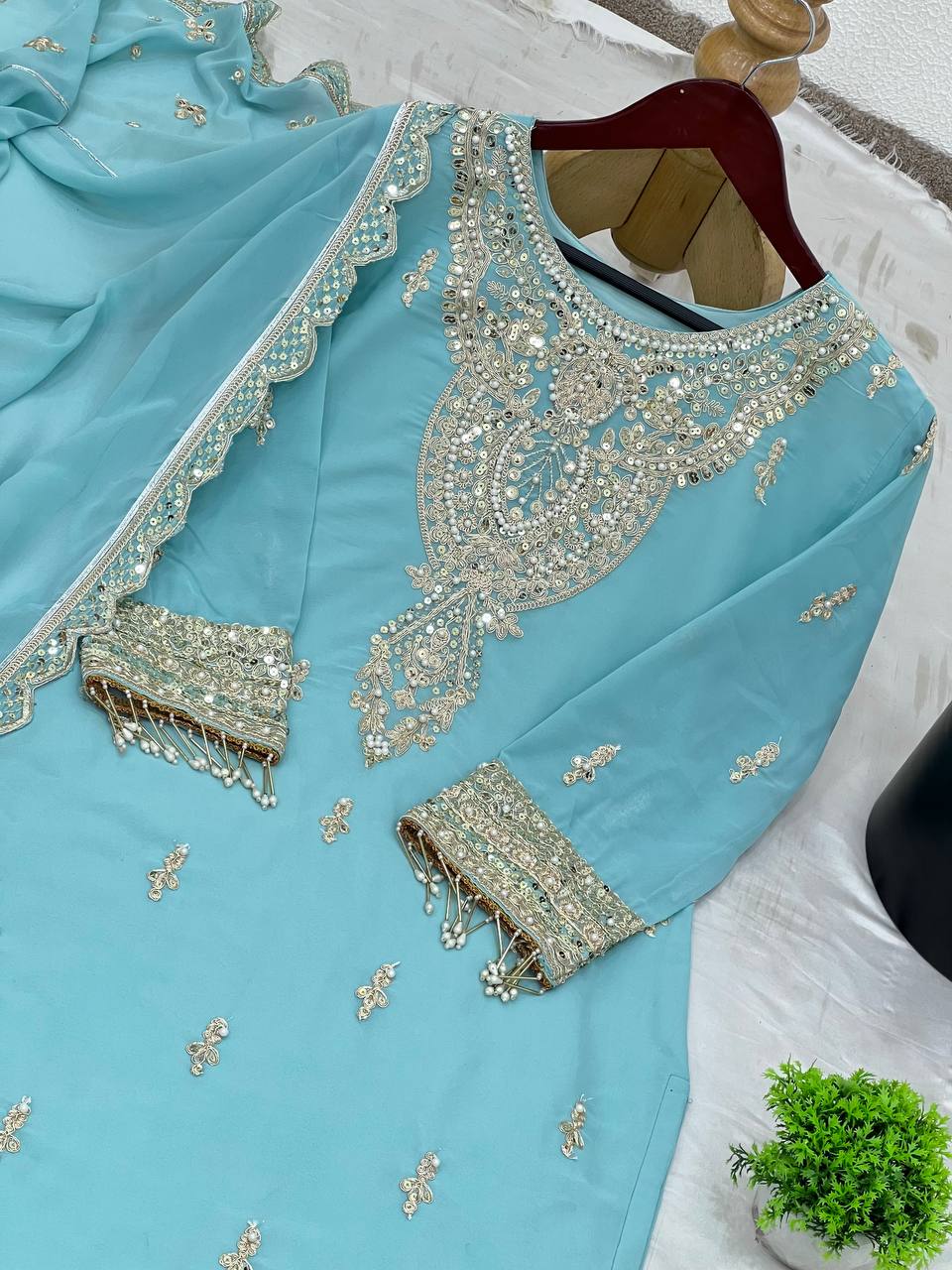 Women designer pakistani wedding wear salwar kameez