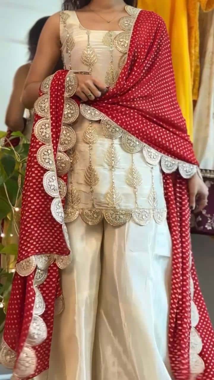 wedding wear traditional outfit for women