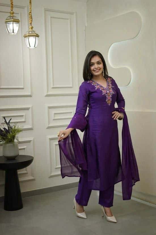 "Elegant Vichitra Silk Embroidered Kurti Set with Viscose Chanderi Dupatta"