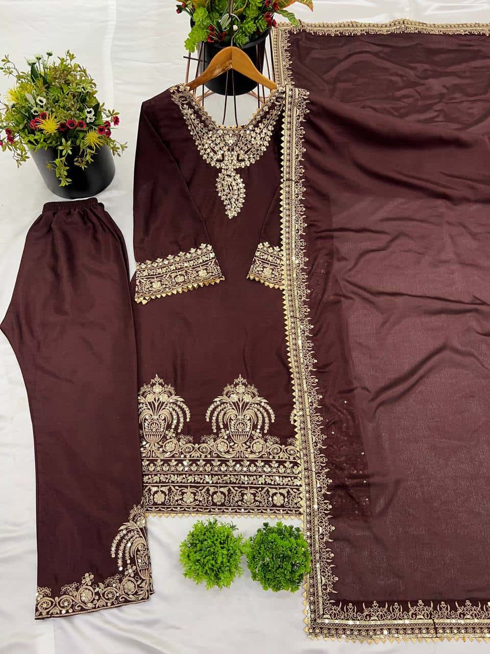 Heavy Chinon Silk Embroidered Set with Full Sleeves, Lace Border Dupatta, and Micro Cotton Inner