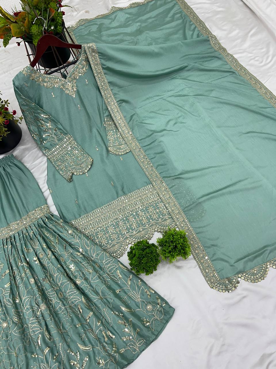 Wedding wear Pakistani readymade salwar kameez suit set