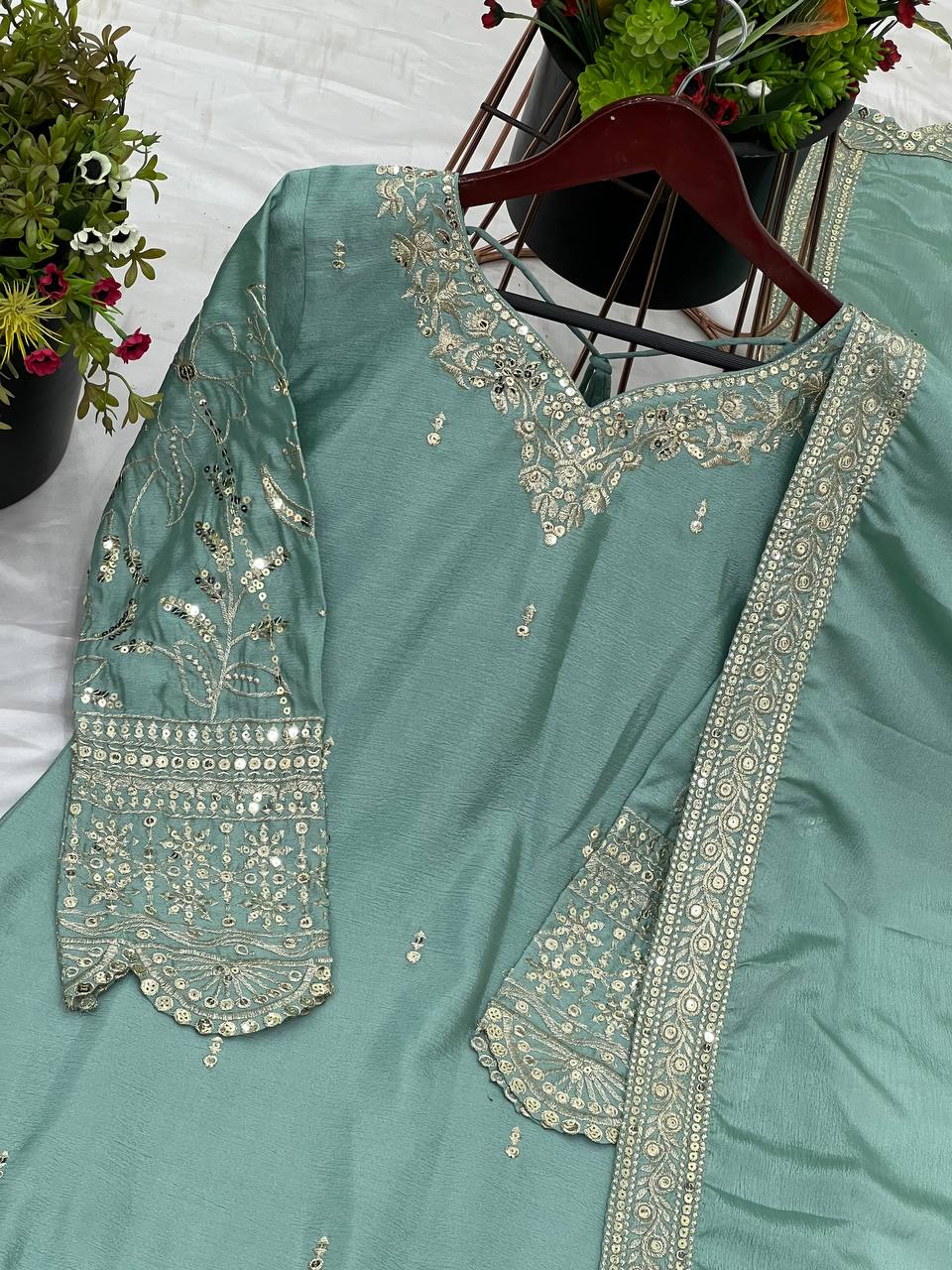 Wedding wear Pakistani readymade salwar kameez suit set