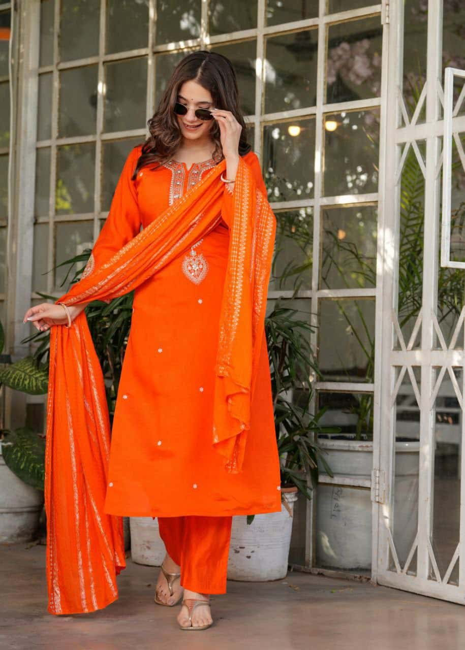 "Elegant Viscose Chanderi Kurti Set with Embroidered Sequins & Jacquard Dupatta"