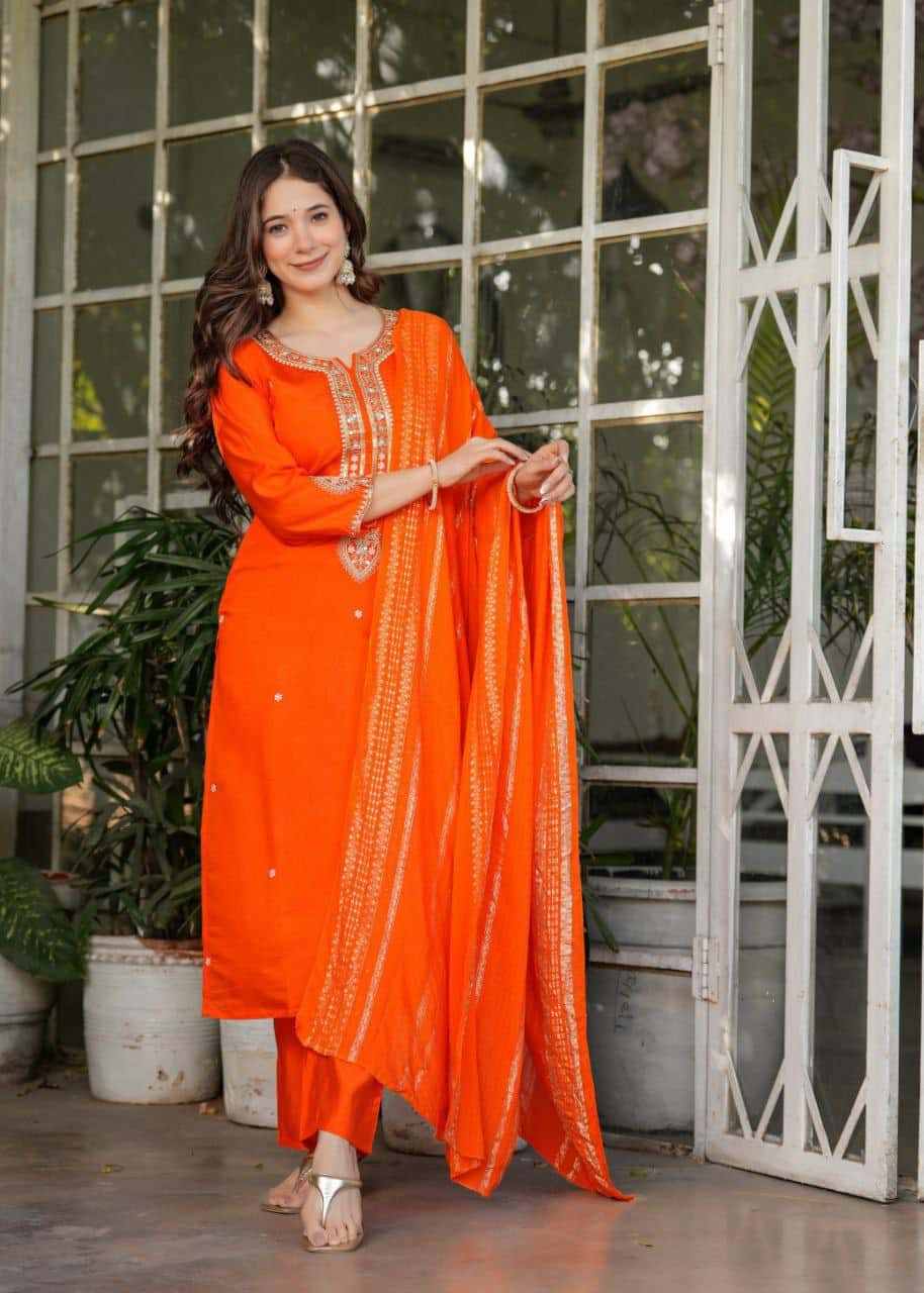 "Elegant Viscose Chanderi Kurti Set with Embroidered Sequins & Jacquard Dupatta"