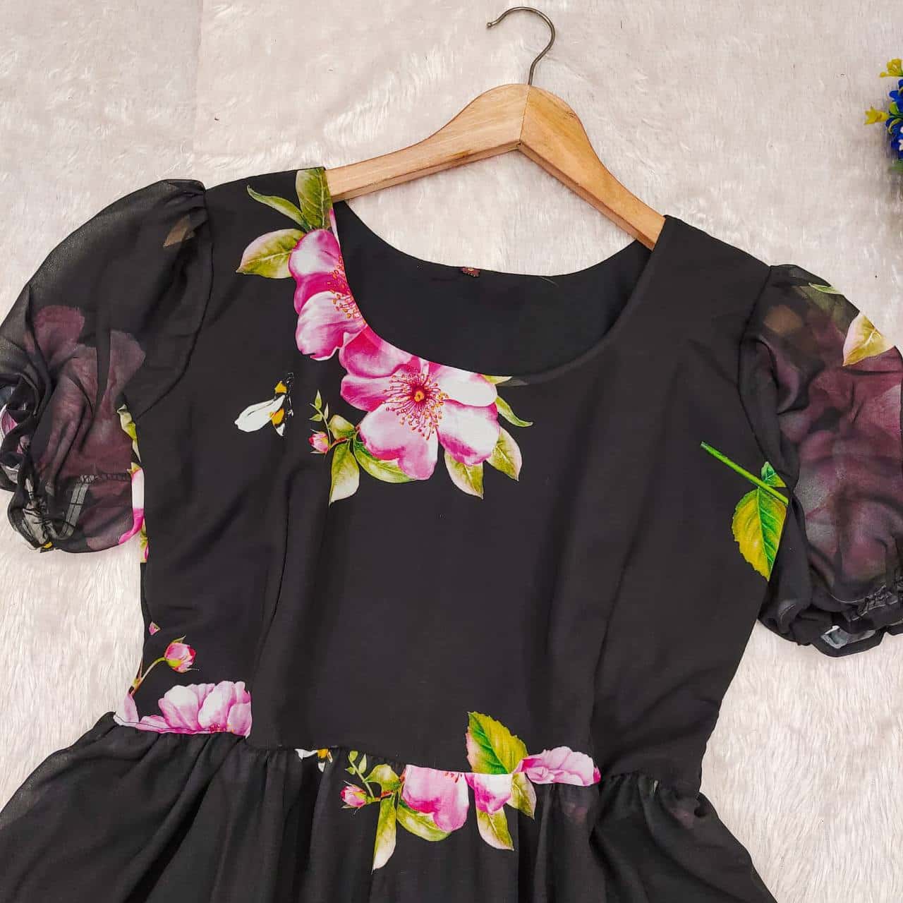 Elegant Soft Georgette Dress with Complete Lining – Stylish & Comfortable