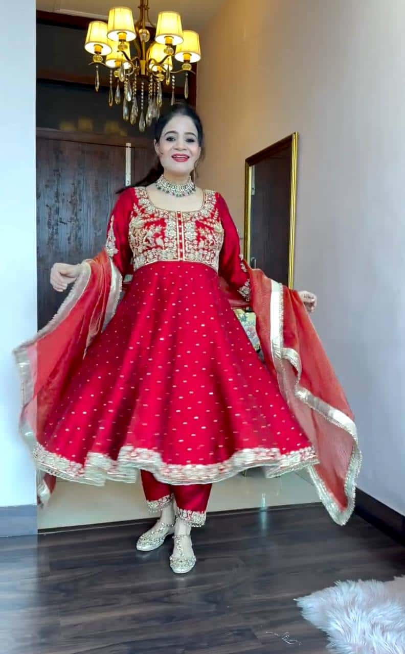 "Elegant Heavy Pur Chinon Silk Anarkali Gown with Embroidery, Plazzo, and Digital Print Dupatta Set"
