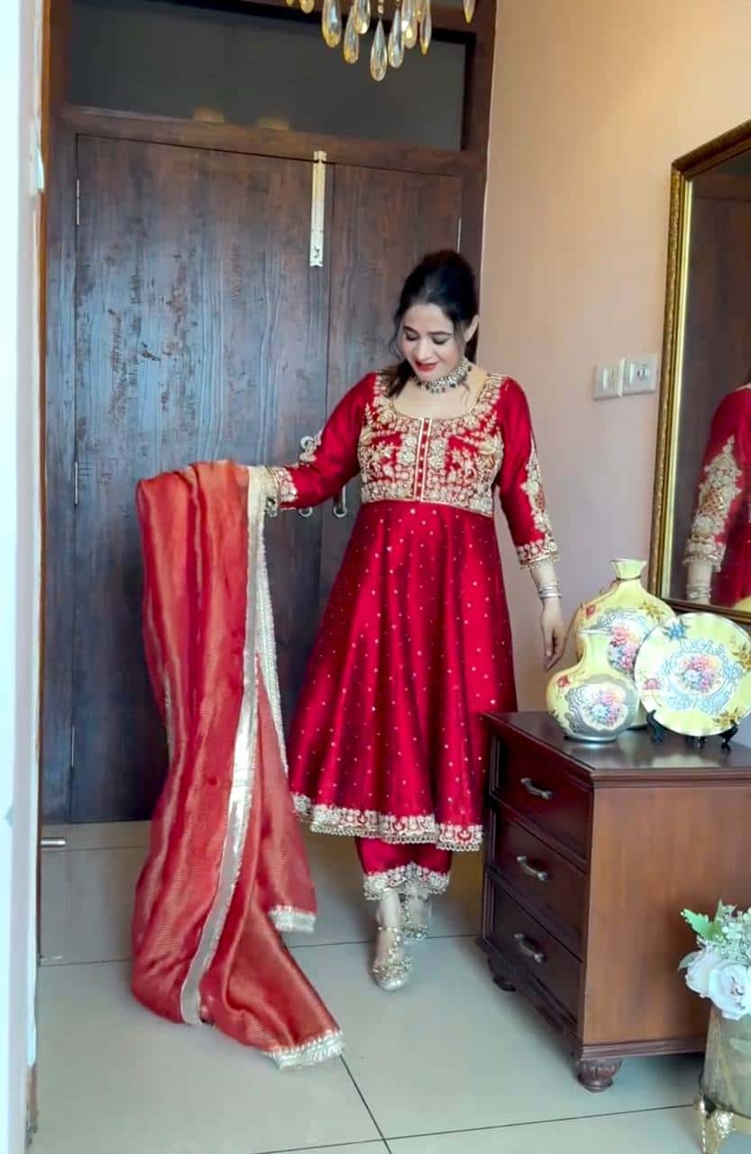 "Elegant Heavy Pur Chinon Silk Anarkali Gown with Embroidery, Plazzo, and Digital Print Dupatta Set"