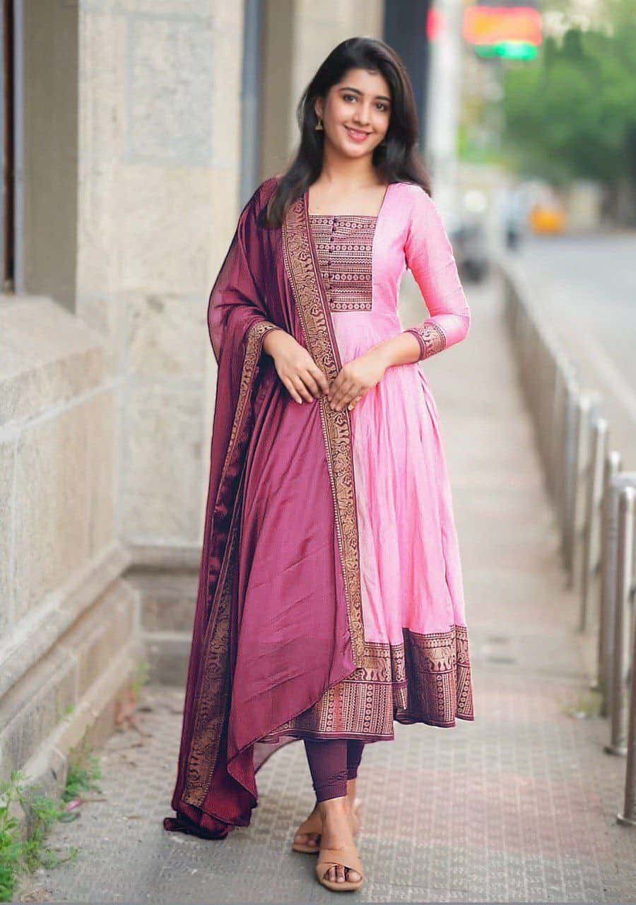 Premium Vichitra Silk Fabric with Zari Weaving – Multiple Sizes Available