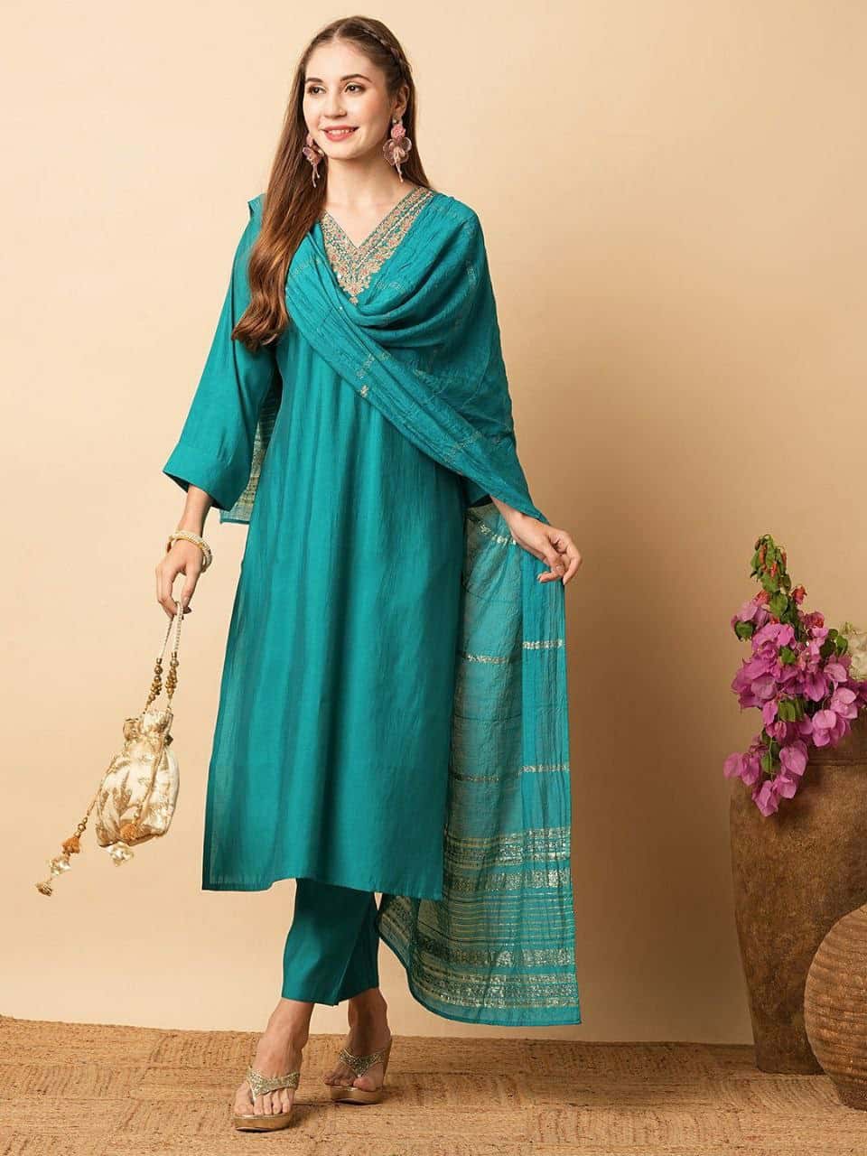 "Charming Viscose Chanderi Kurti Set with Sequence Embroidery & Jacquard Silk Dupatta"