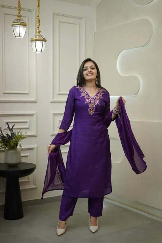 "Elegant Vichitra Silk Embroidered Kurti Set with Viscose Chanderi Dupatta"