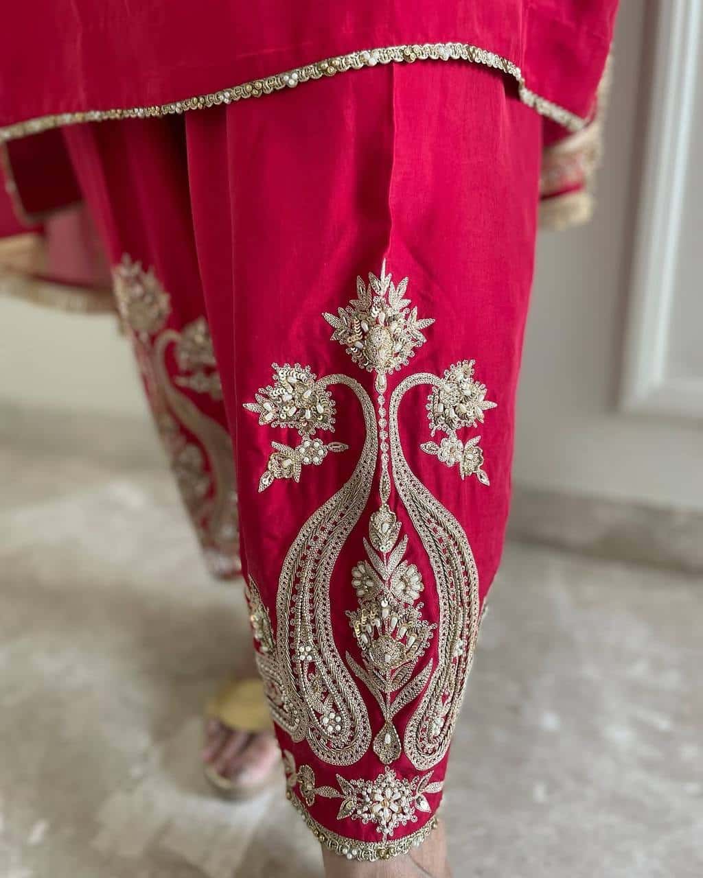 Elegant Pure Chinnon Silk Embroidered Set with Lace Border Dupatta